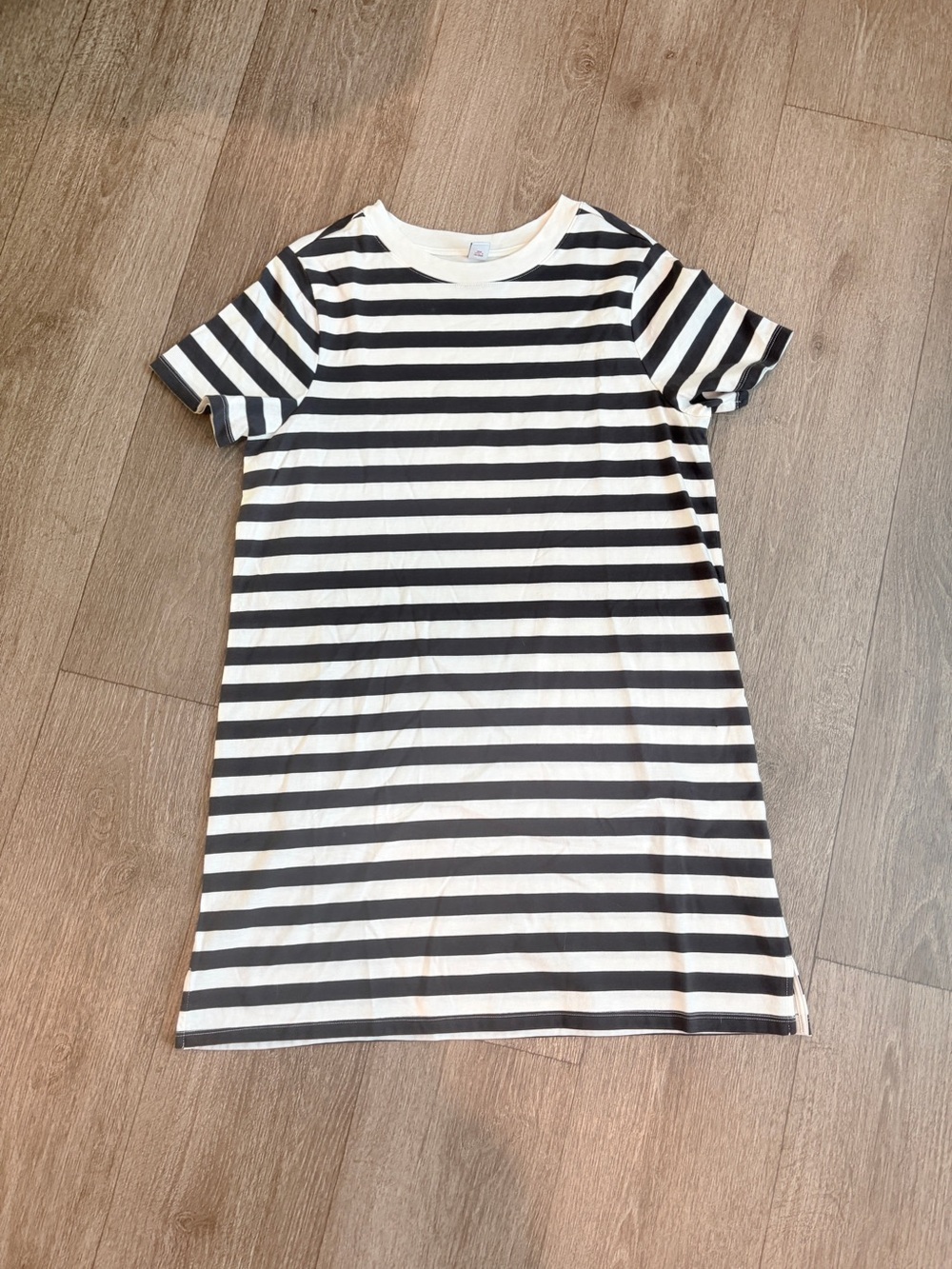 Old Navy White and Gray Horizontal Stripe Teeshirt Dress